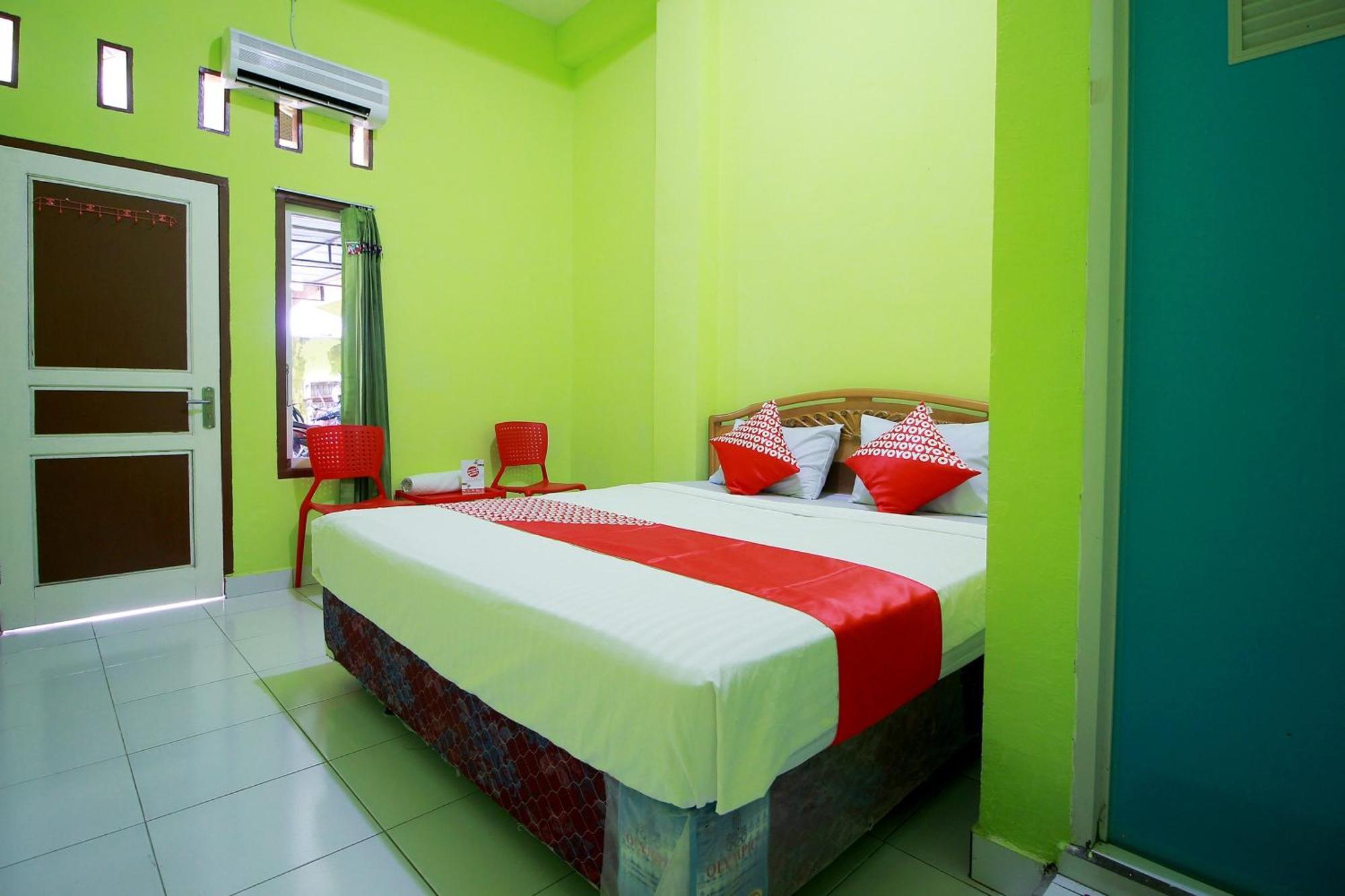 OYO 2585 Sherren Guest House Lubuklinggau Exterior foto