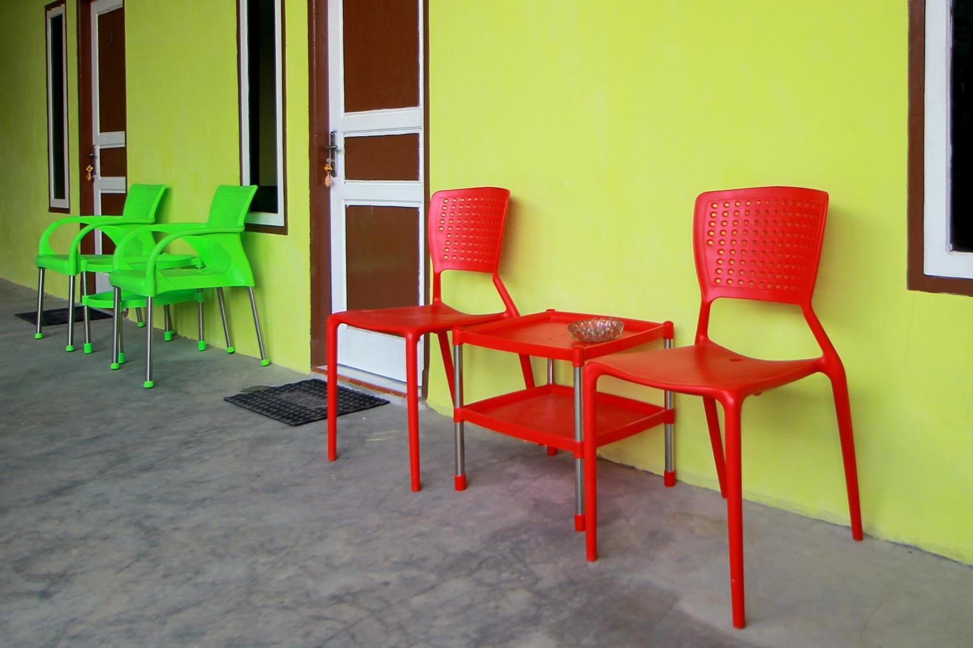 OYO 2585 Sherren Guest House Lubuklinggau Exterior foto